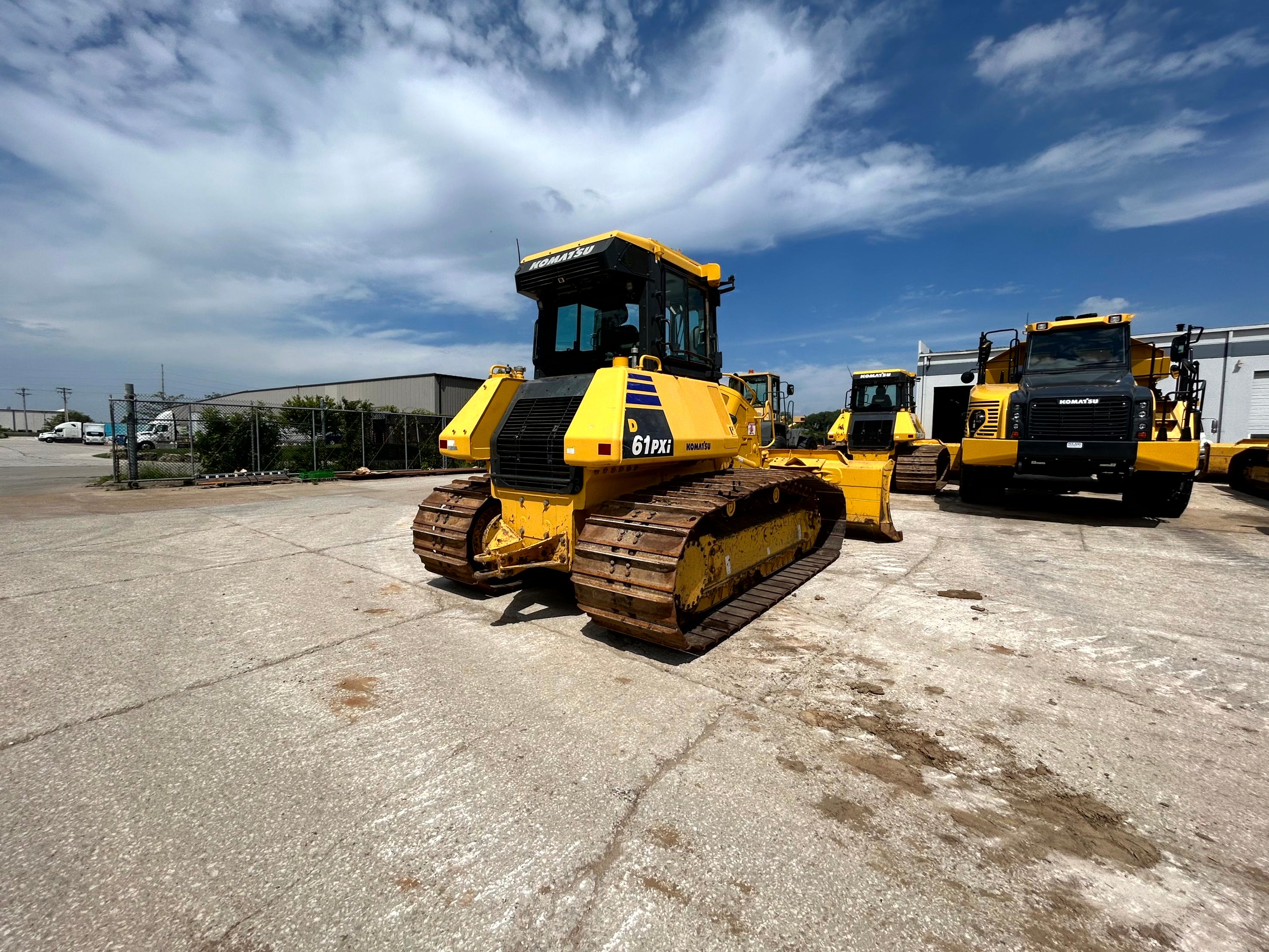 2022 D61PXi-24 with 2996 Hours